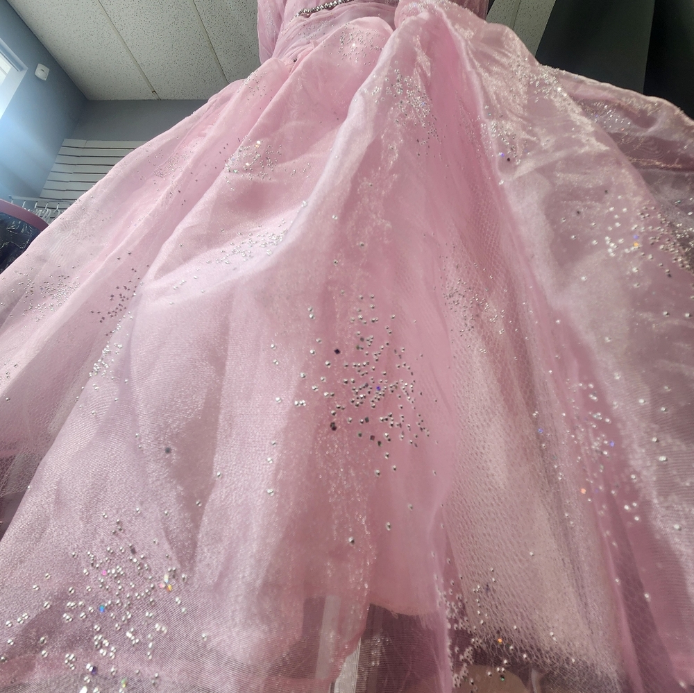 Prom Dress. Pink Color. - Picture 4 of 5